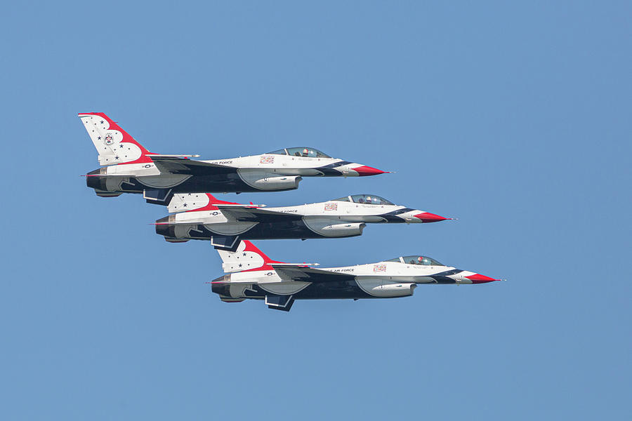 Air Force Thunderbirds Formation Photograph by Dale Kincaid