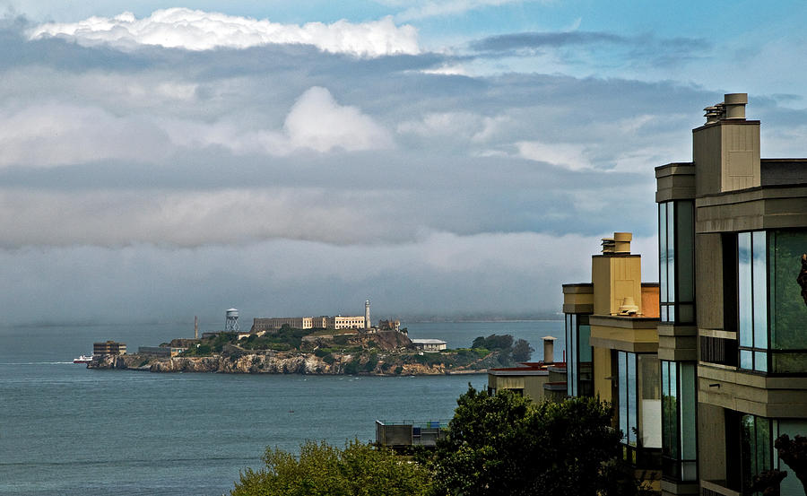 Alacatraz, San Francisco Photograph by Robert Dann