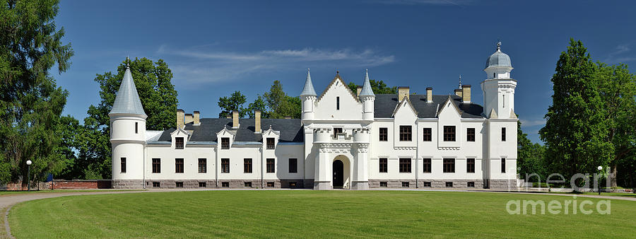 Alatskivi Manor Photograph by Ivar Leidus