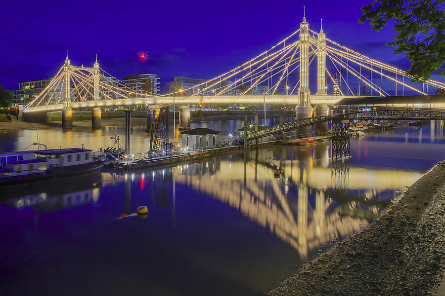 Albert Bridge, London, United Kingdom Photograph by by Andrea Pucci
