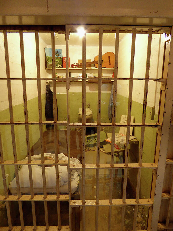 Alcatraz Escapee Cell Photograph by Gordon Beck