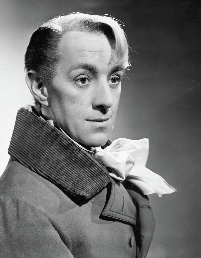 Alec Guinness Photograph - ALEC GUINNESS in GREAT EXPECTATIONS -1946-, directed by DAVID LEAN. by Album