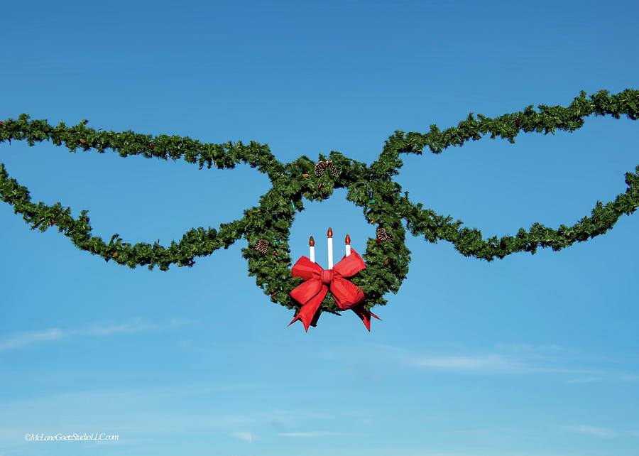 Algonac Christmas Wreath Photograph by LeeAnn McLaneGoetz McLaneGoetzStudioLLCcom