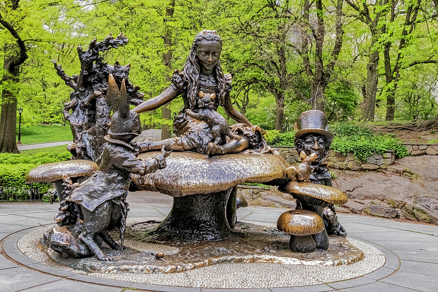 Alice In Wonderland Central Park Photograph by Tom Singleton - Pixels