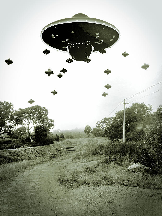 Alien Mothership Flying Saucer Digital Art by Russell Kightley