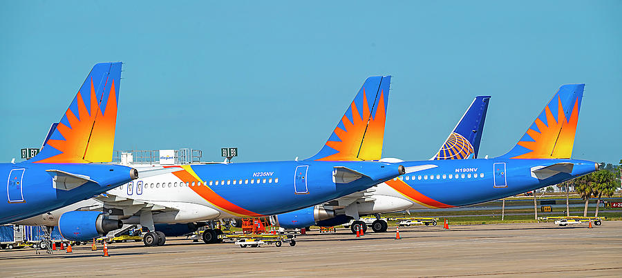 Allegiant Lineup Photograph by Dart Humeston