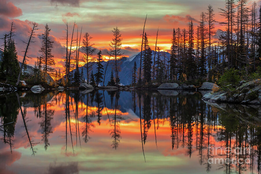Alpine Lakes Infinity Sunrise Symmetry Photograph