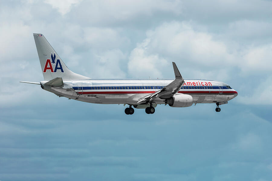American Airlines Boeing 737 at Miami Photograph by Erik Simonsen