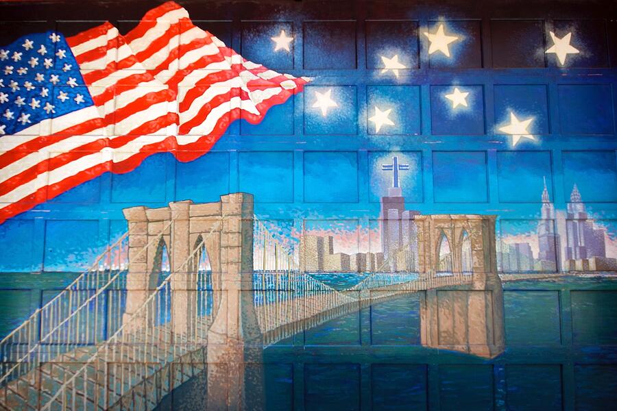 American Flag Mural Overlooking Brooklyn Bridge Photograph by Travel Essayist American Flag Mural Overlooking Brooklyn Bridge Photograph by Travel Essayist