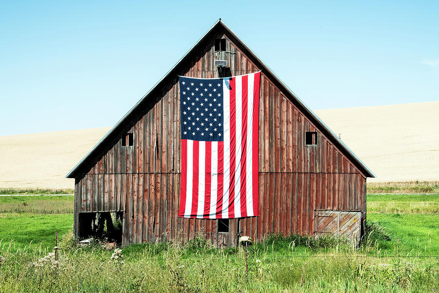 Barn Photograph - American Flag on Barn in Palouse by Connie Carr