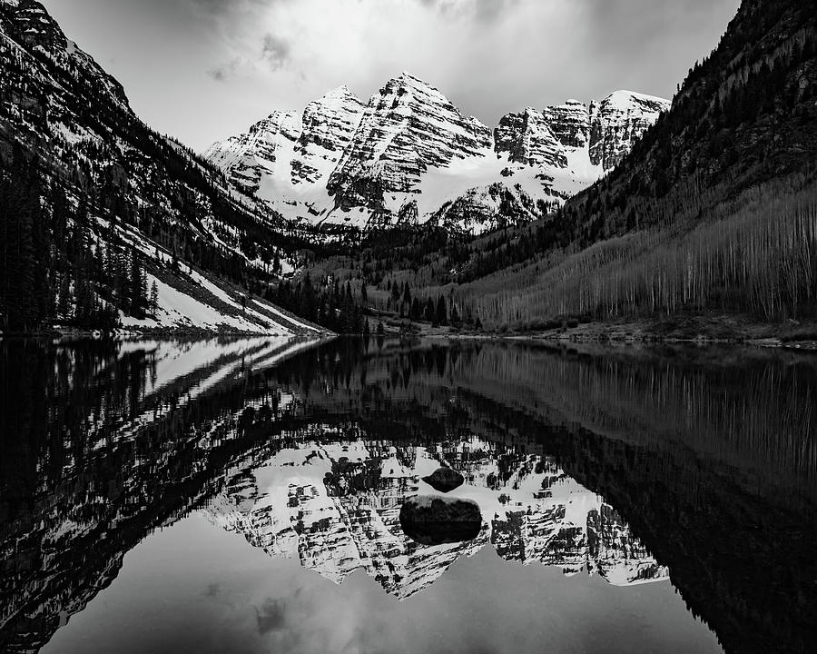 Majestic Peaks And Maroon Bells Mountain Reflections - Black And White Photograph by Gregory Ballos