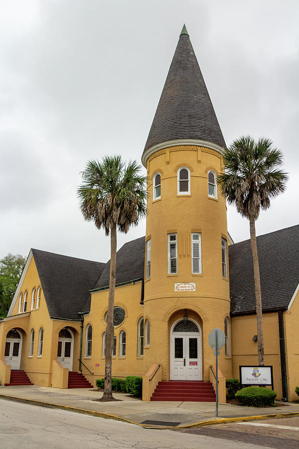 Ancient City Baptist Church in St. Augustine, FL Photograph by Cindy Robinson