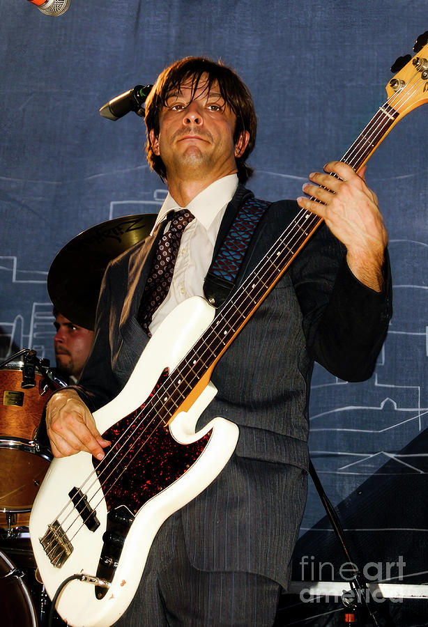 Andrew Altman Performing with The Codetalkers at Bele Chere 2005 Photograph by David Oppenheimer