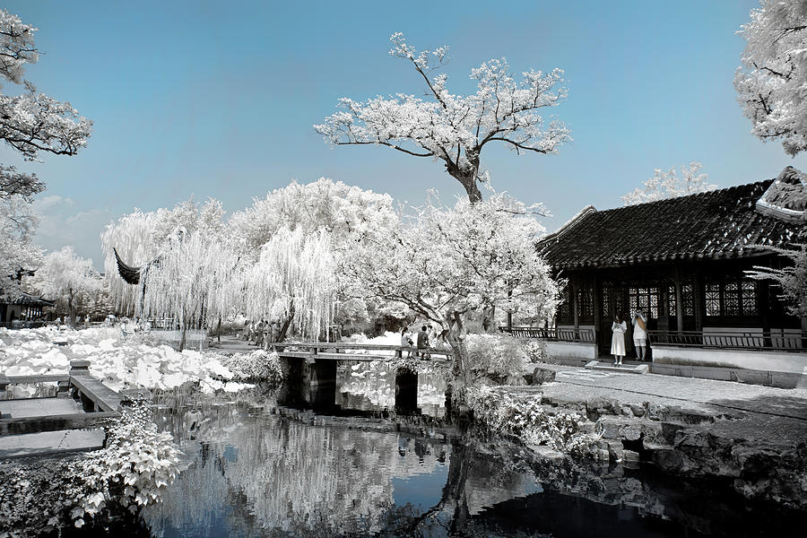 Another Look Asia China - White Day Photograph by Philippe HUGONNARD
