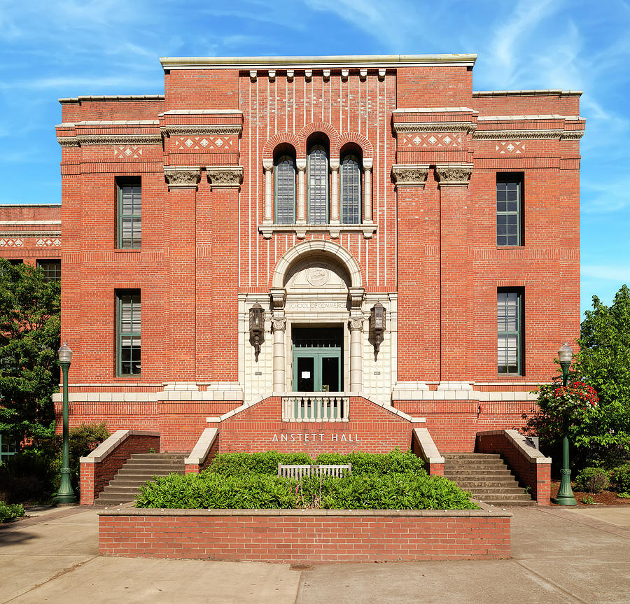 Eugene Photograph - Anstett Hall  - University of Oregon by Joseph S Giacalone