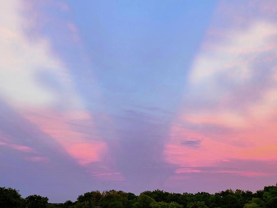Anticrepuscular Rays Photograph by Ally White