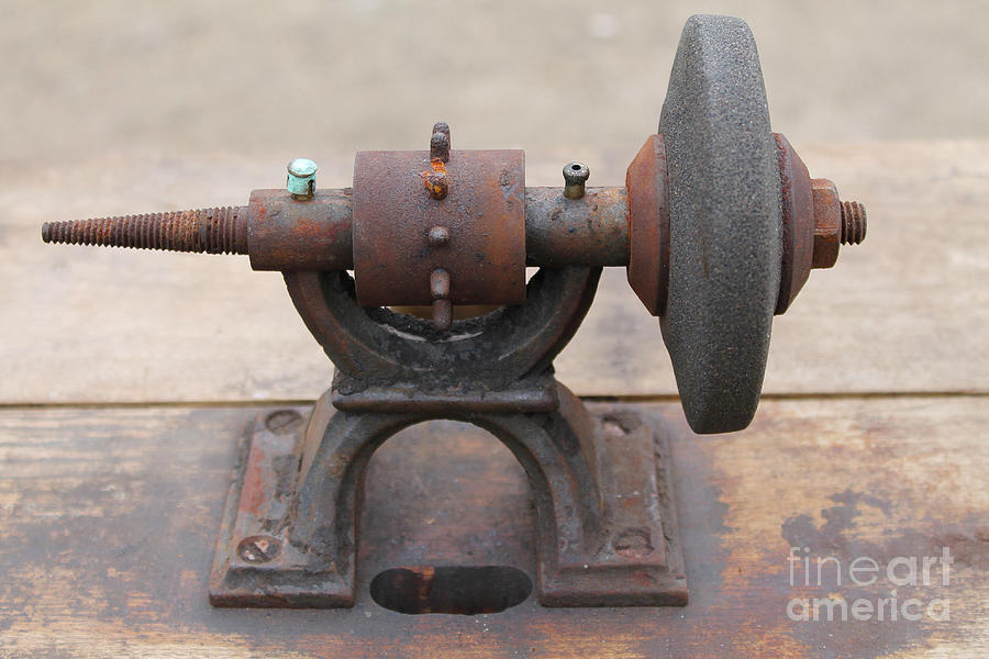 Antique sharpening stone – original seat, stone grinder