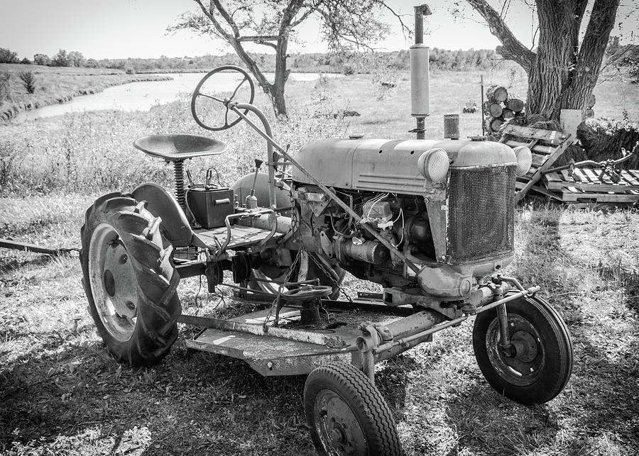 Antique Tractor Photograph by Gerri Bigler