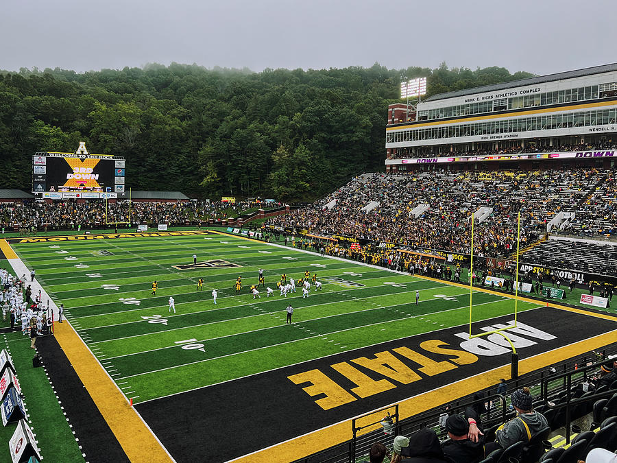 Appalachian State Football Photograph by Andrew Plyler - Fine Art America