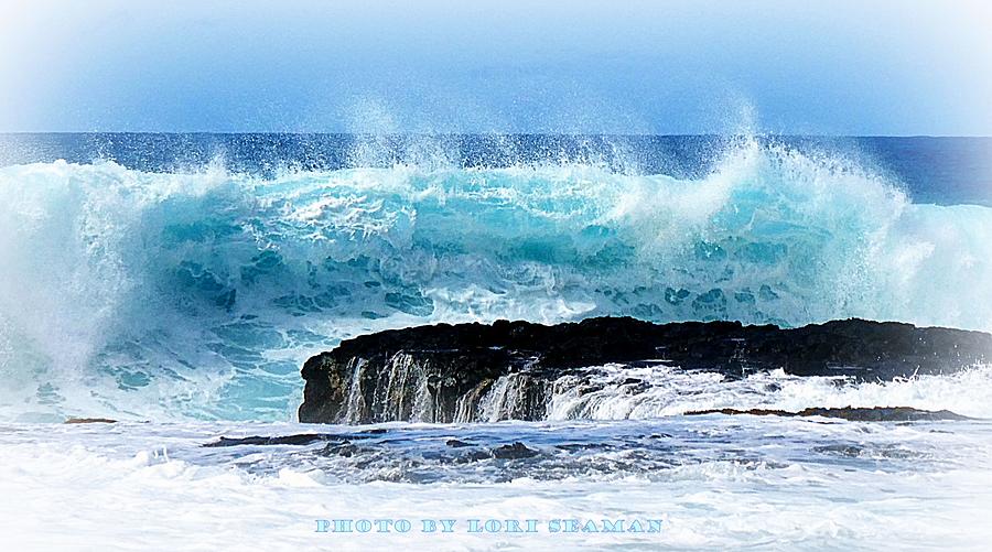 Approaching Wave Photograph by Lori Seaman