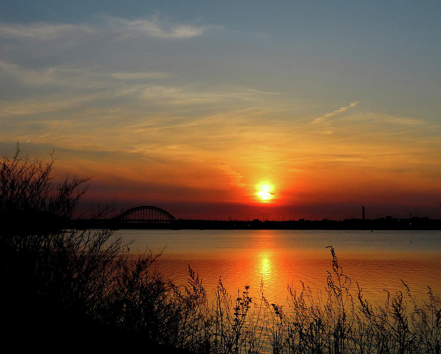 April Sunset on the Delaware River Photograph by Linda Stern