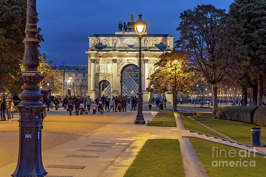Arc de Triomphe du Carrousel Photograph by Tom Watkins PVminer pixs