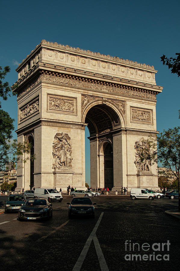 Arch de Triomphe in Paris Photograph by Bob Phillips