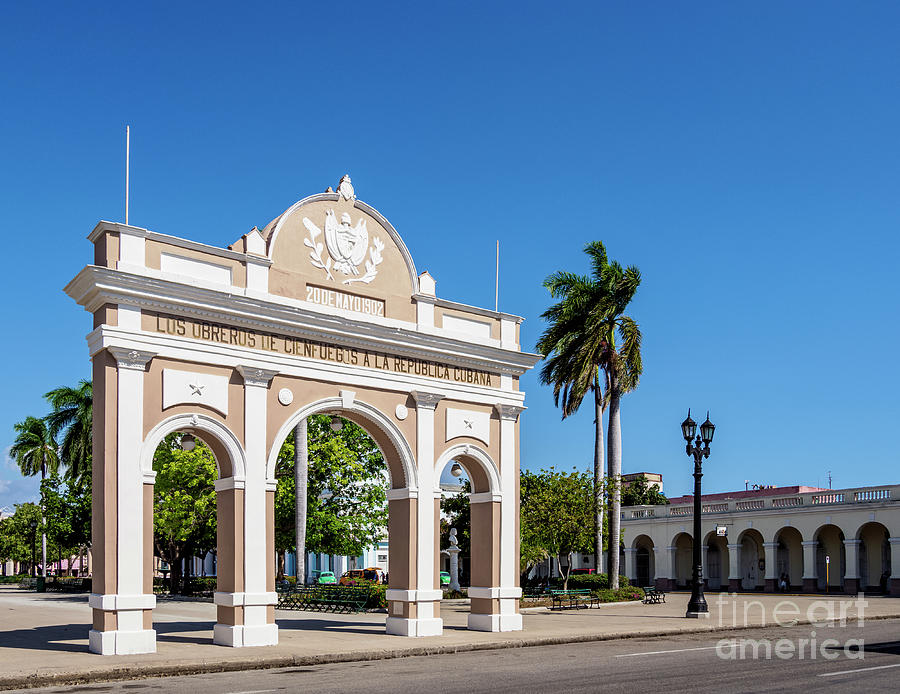 Arco de Triunfo, Main Square, Cienfuegos, Cienfuegos Province, Cuba ...