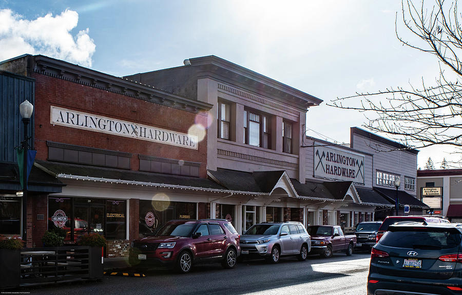 Arlington Hardware on Olympic Avenue Photograph by Tom Cochran - Fine ...