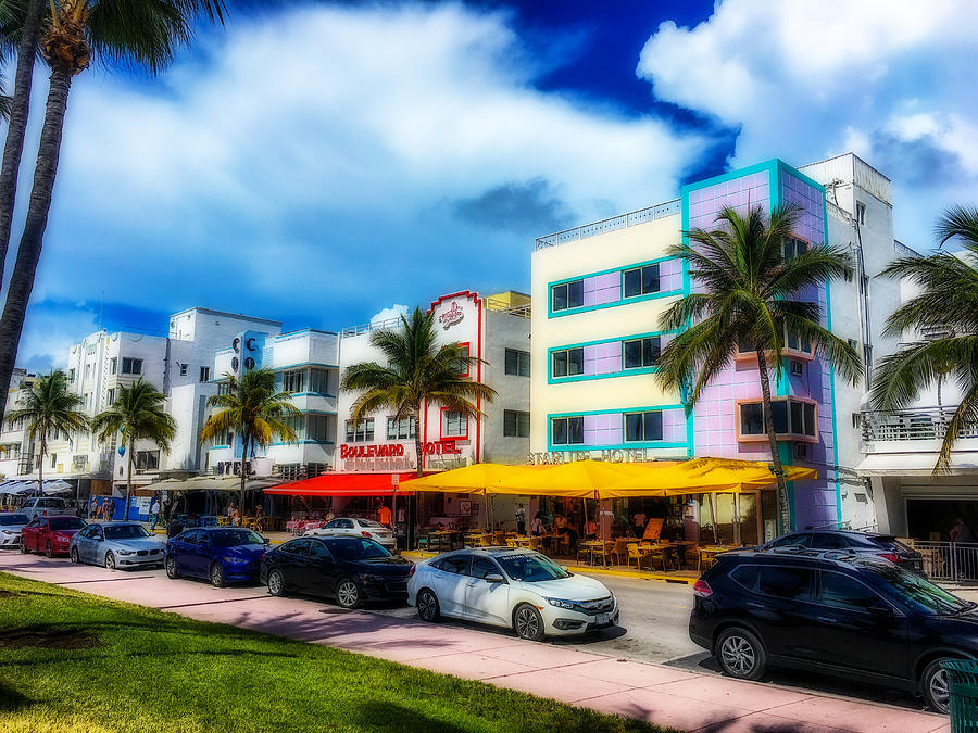 Art Deco on Ocean Drive Photograph by Lisa Soots