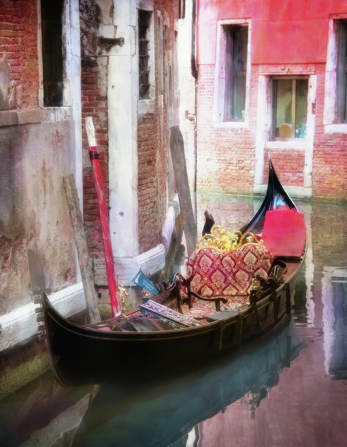 Unique Photograph - Art of Venice by Vicki Jauron