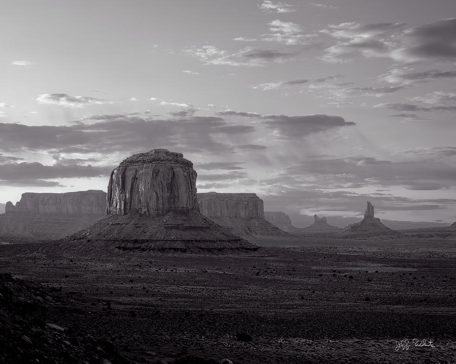 Artists Point, Monument Valley Photograph by Jeff White