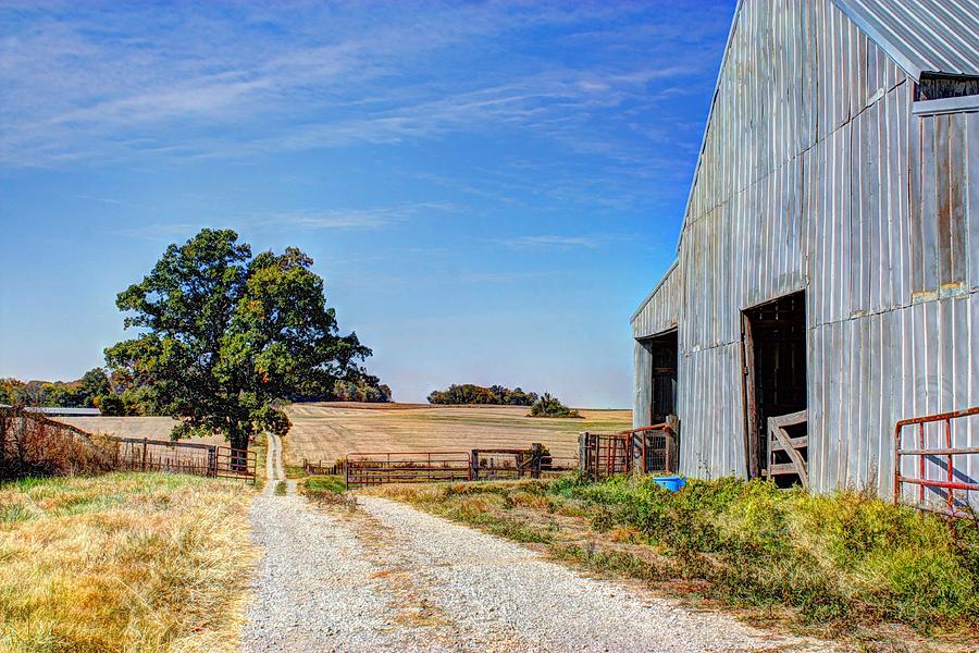 Arvin Barn Landscape Photograph by Angela Comperry