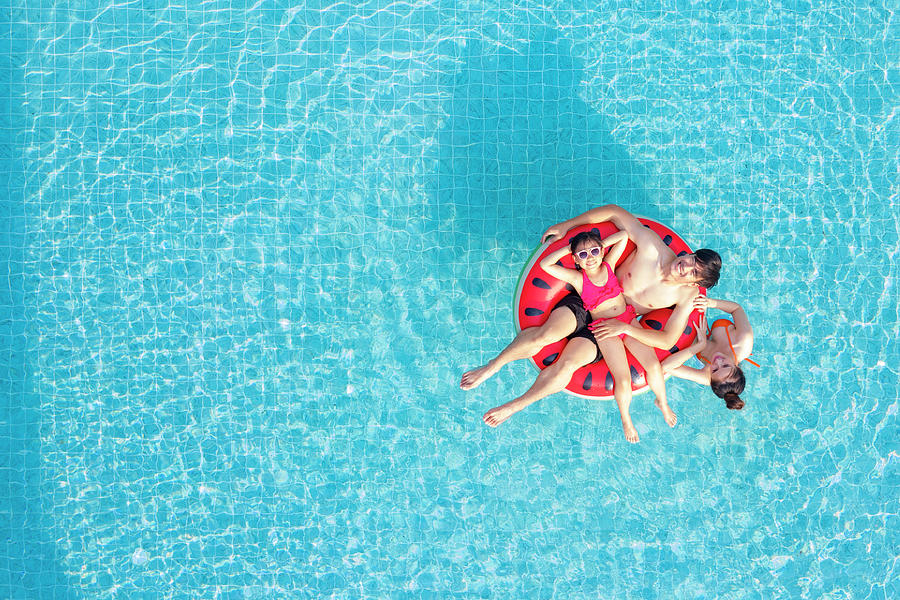 10 ft long family pool