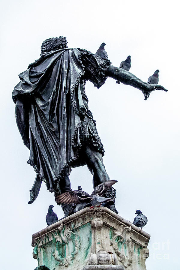 Augustus With Pigeons Photograph