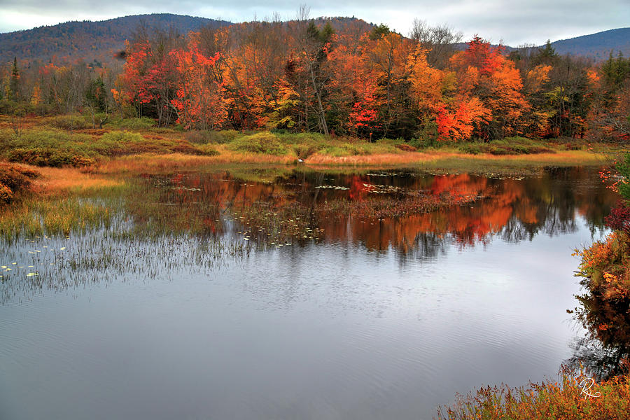 Autumn on Mason Lake Photograph by Robert Harris