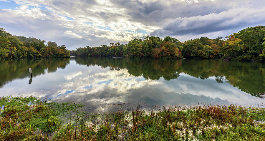 Autumn Parkway at Jones Mill Pond Photograph by Rachel Morrison