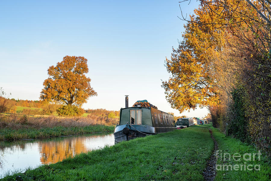 Autumnal Sunrise on the Oxford Canal Photograph by Tim Gainey