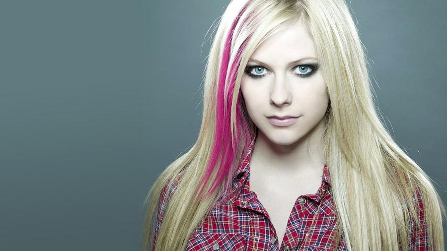 Avril Lavigne - wide 6
