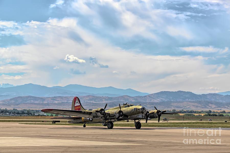 B-17 909 Photograph by Jon Burch Photography