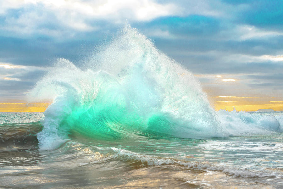 Back Wash Wave  Photograph by Leonardo Dale