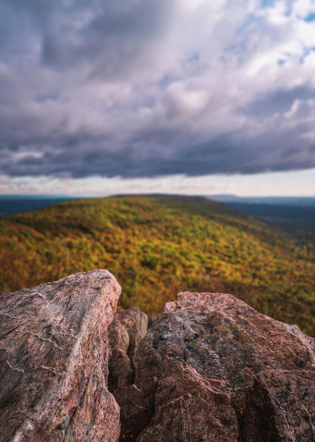 Bake Oven Knob Vertical - On the Edge Photograph by Jason Fink