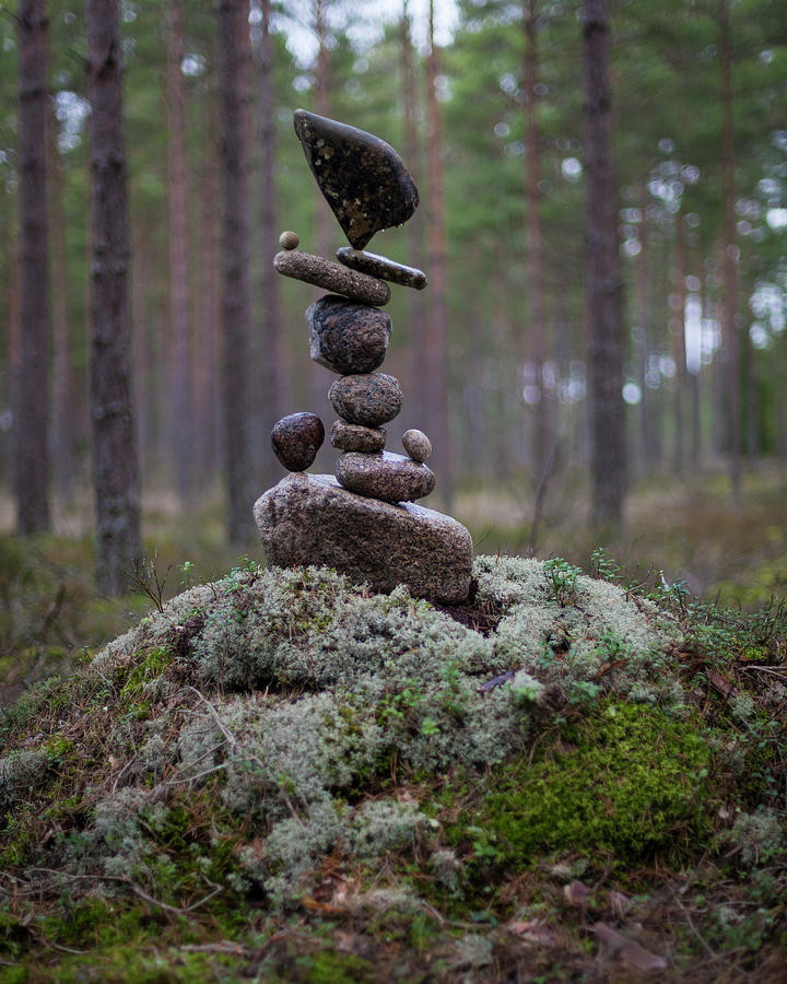 Balancing art #90 Sculpture by Pontus Jansson