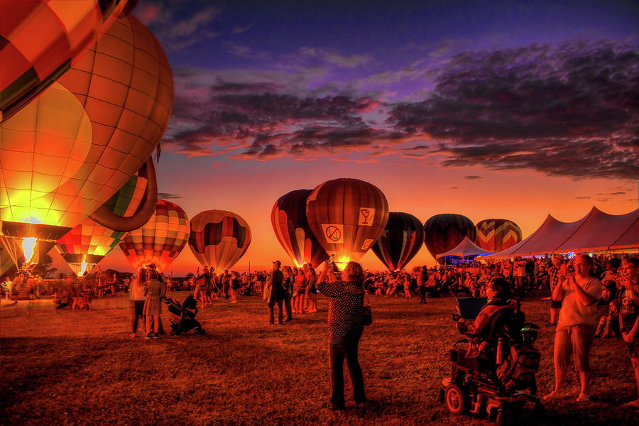 Balloon And Sunset Glow Photograph by Dale Kauzlaric