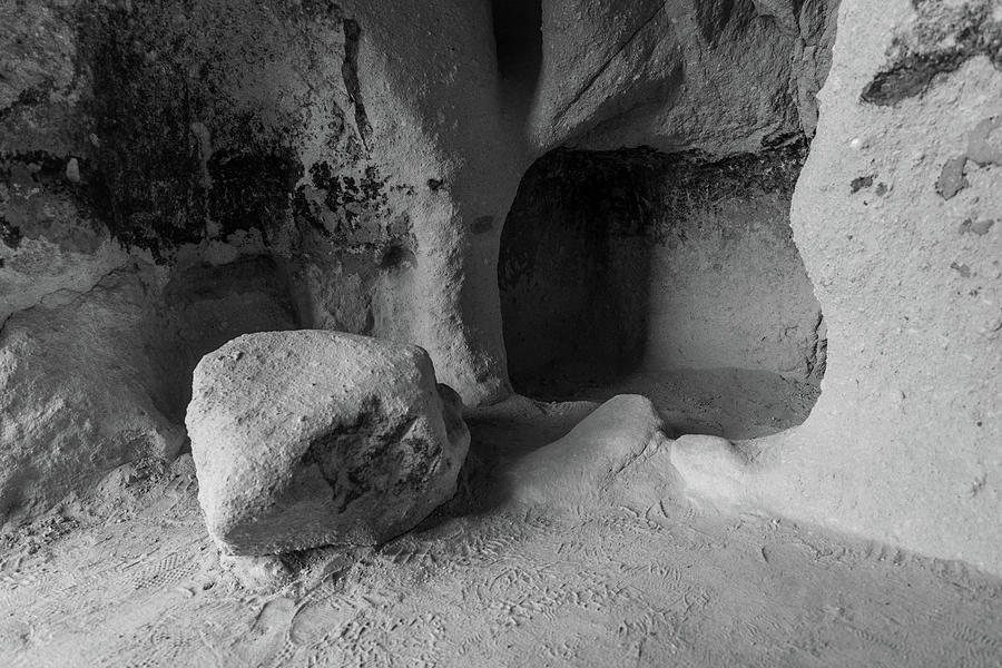Bandelier National Monument Cavern Photograph by John McGraw