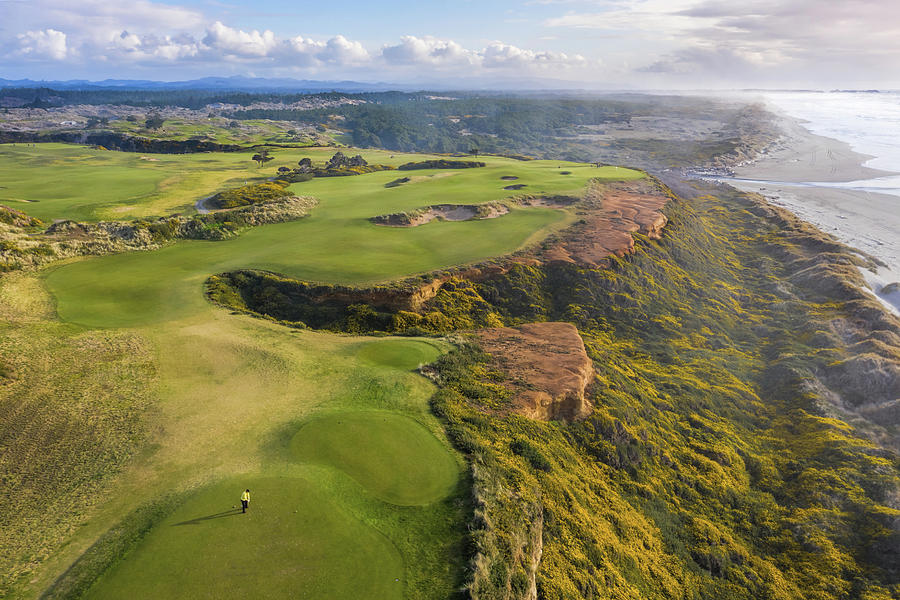 Golf Photograph - Bandon Dunes Golf Course Hole 16 v9 by Mike Centioli