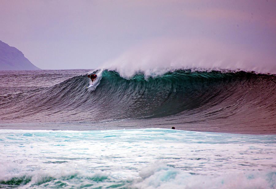 Banzai Pipeline 12 Photograph by Anthony Jones