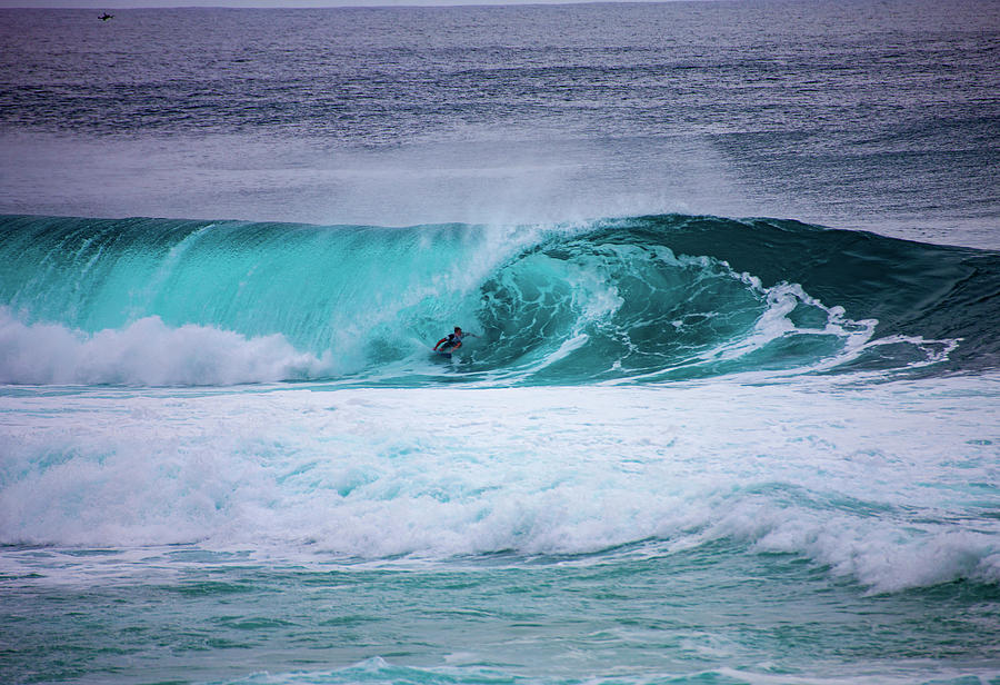 Banzai Pipeline 15 Photograph by Anthony Jones