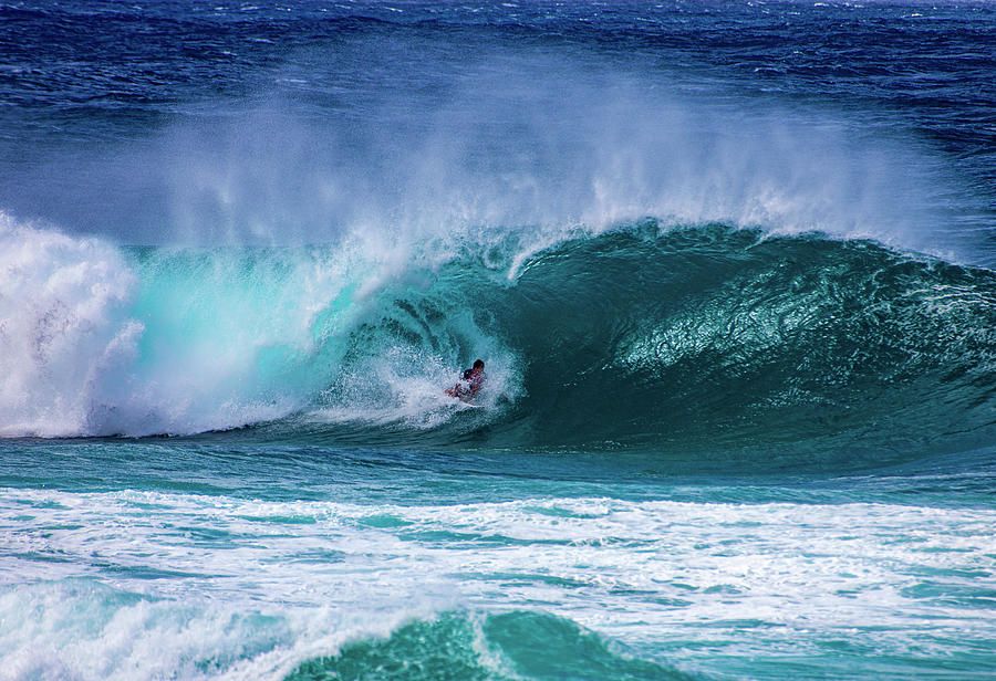 Banzai Pipeline 32 Photograph by Anthony Jones