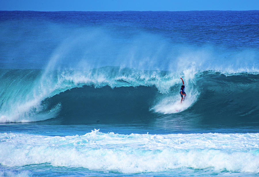 Banzai Pipeline 34 Photograph by Anthony Jones